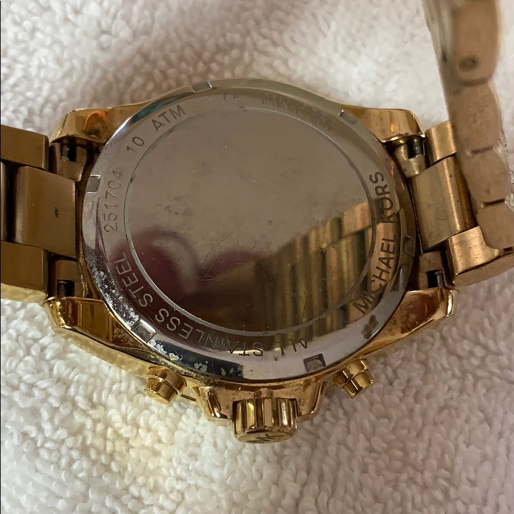 Watch - Picture 3 of 3